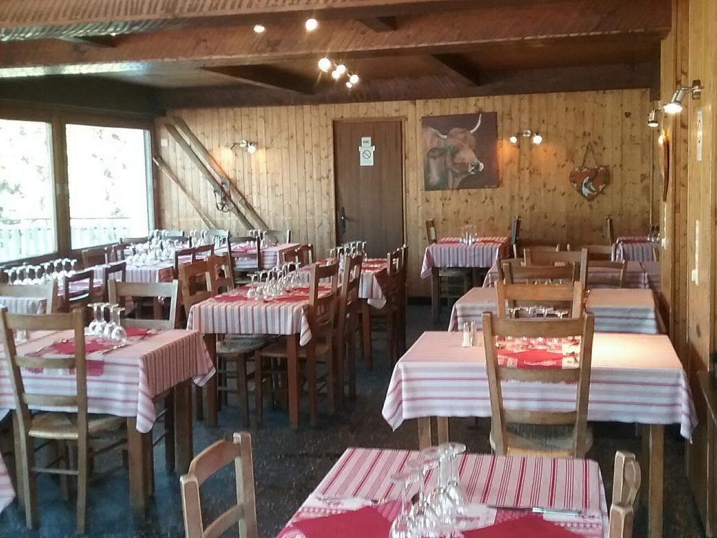 Hotel Restaurant Les Rosieres Manigod Bagian luar foto